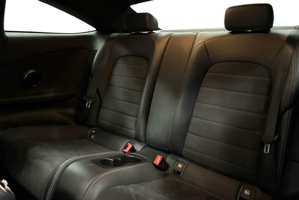 Mercedes-Benz C Class White #9