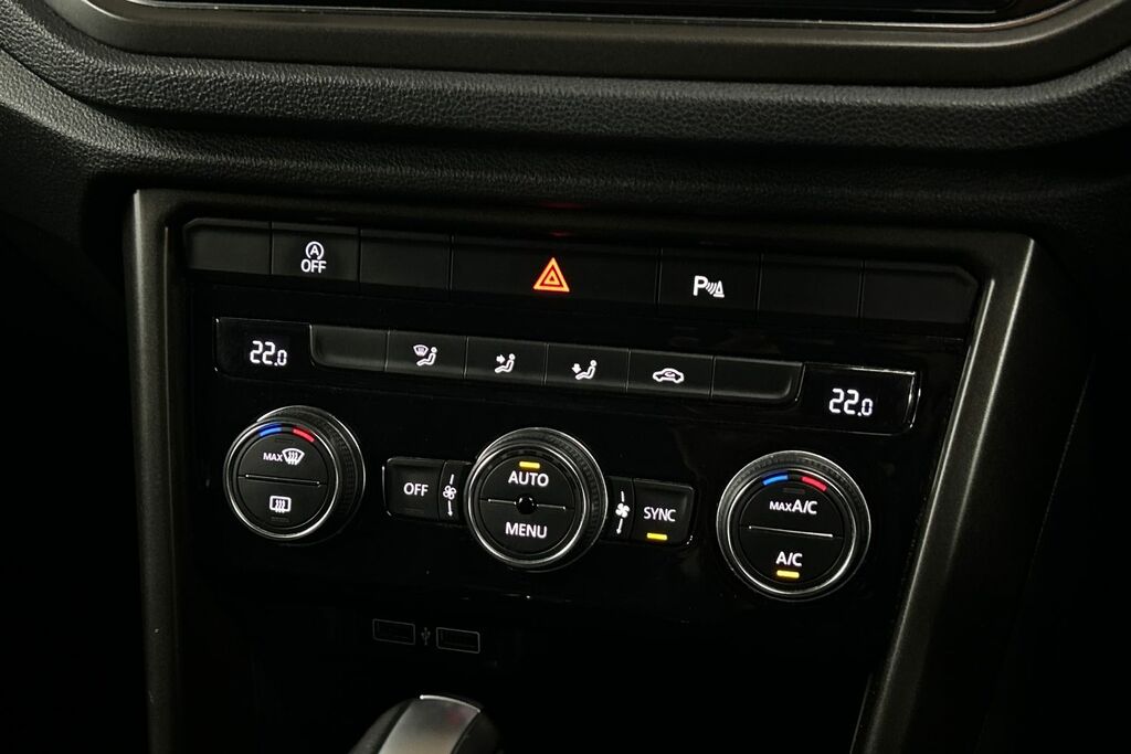 Volkswagen T-Roc 2019 19 2.0 White #17