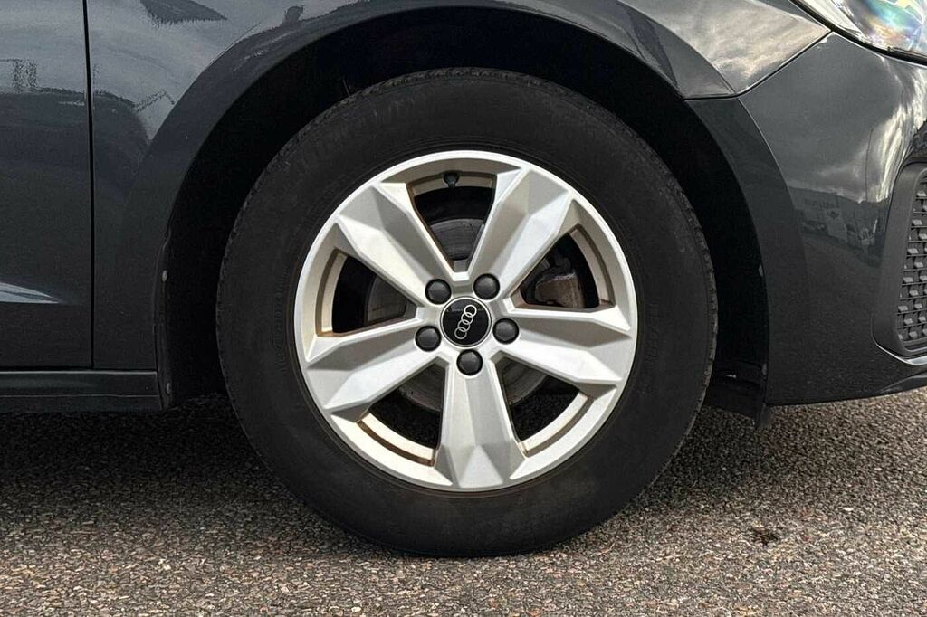 Audi A1 Technik 25 Tfsi 95 Ps 5-Speed SY23LCL Grey #5