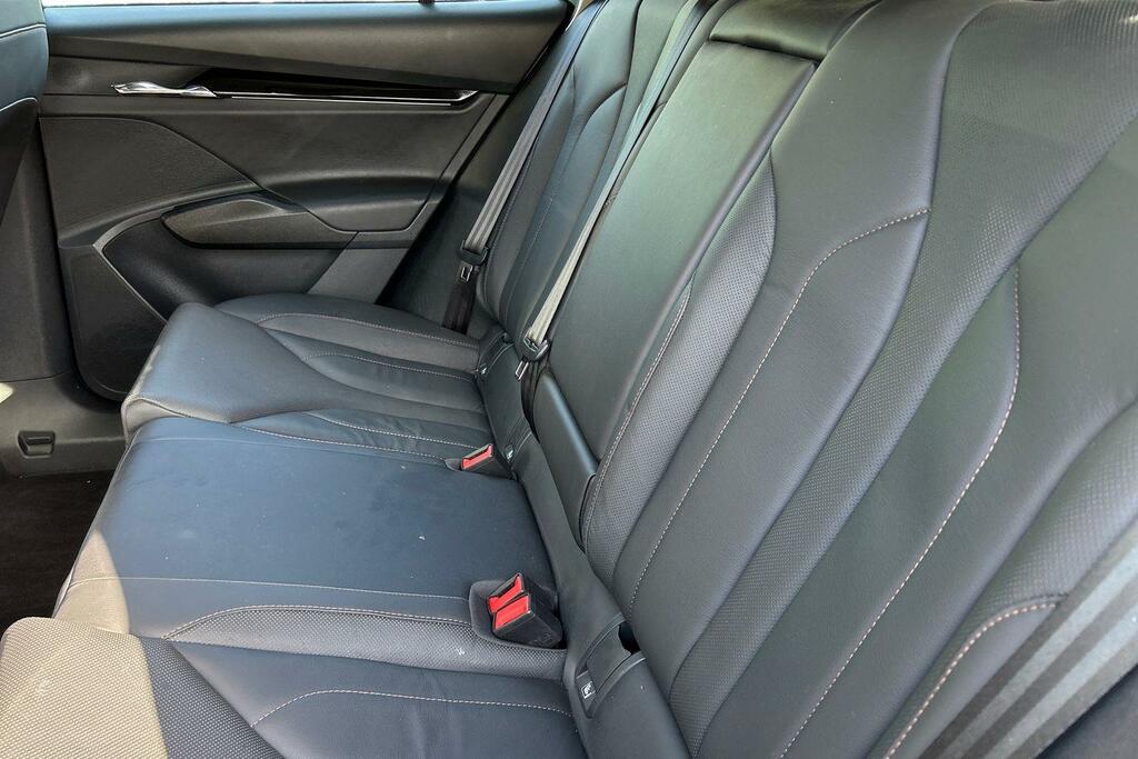 Skoda ENYAQ 60 Silver #9