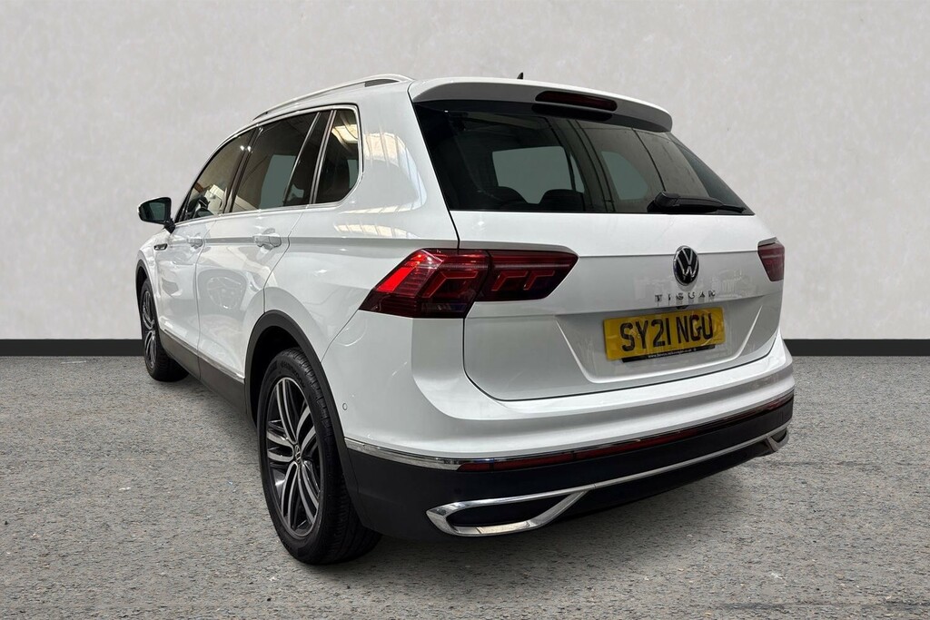 Volkswagen Tiguan 2.0 Tdi Elegance Dsg White #3