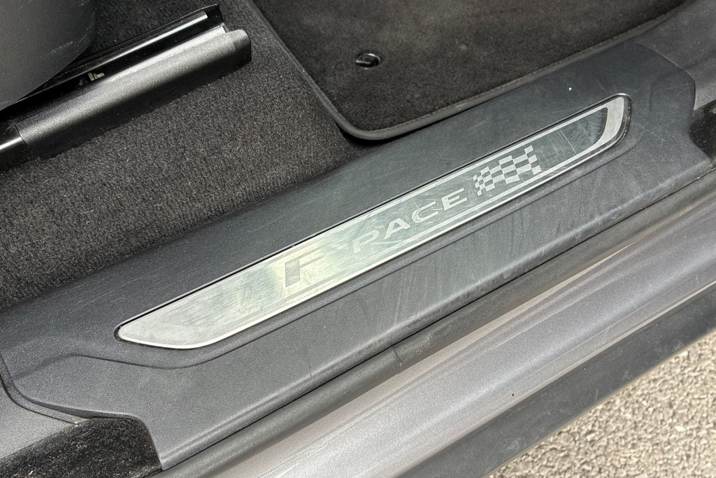 Jaguar F-Pace F-pace Svr Awd Blue #20
