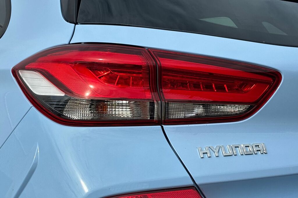 Hyundai I30 Hatchback Brown #19