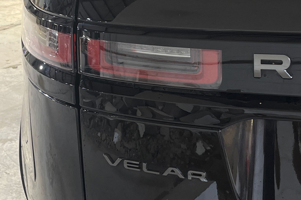 Land Rover Range Rover Velar Automatic Black #19