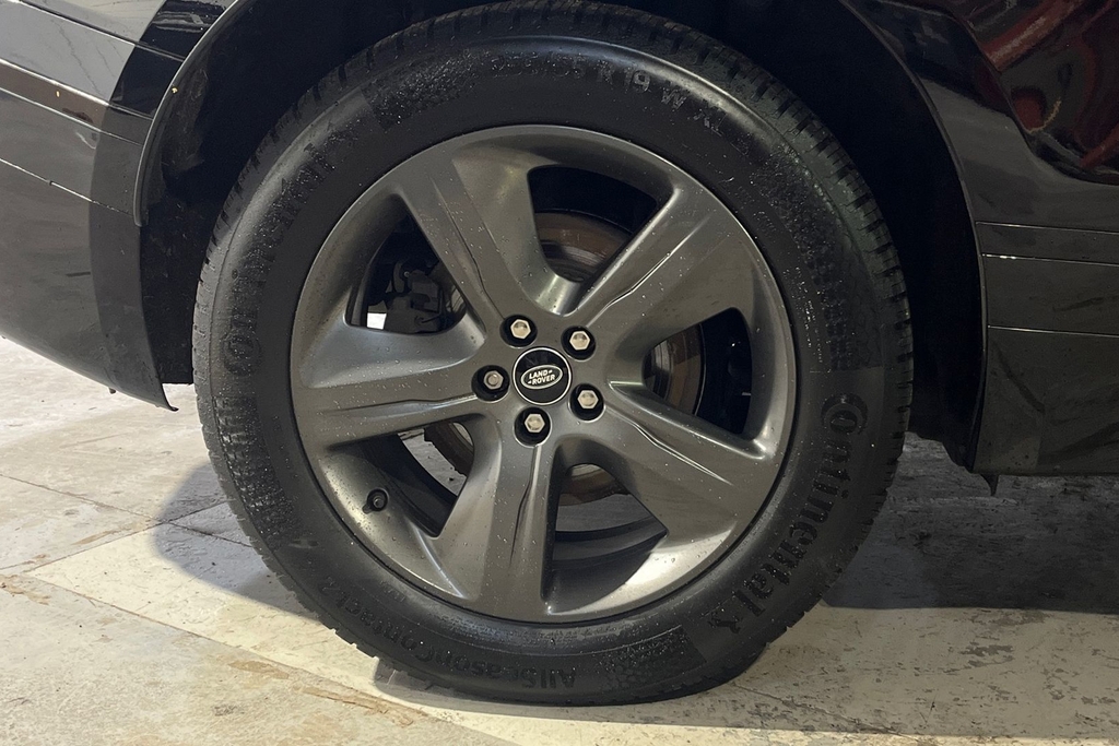 Land Rover Range Rover Velar Automatic Black #8