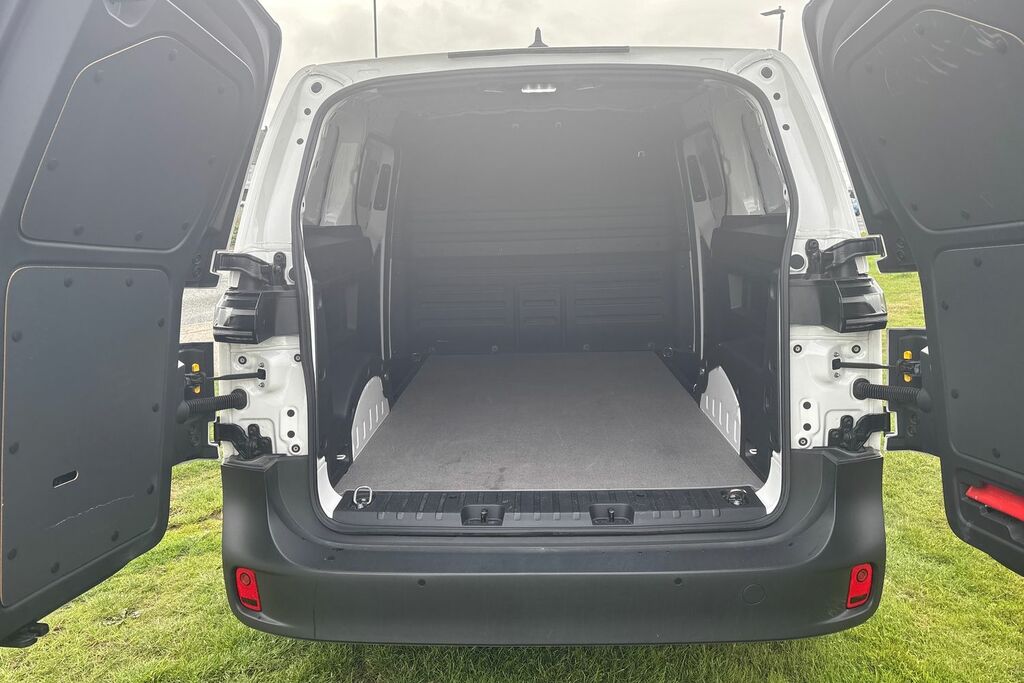 Volkswagen ID.Buzz Pro 79Kwh Commerce Panel Van Silver #11