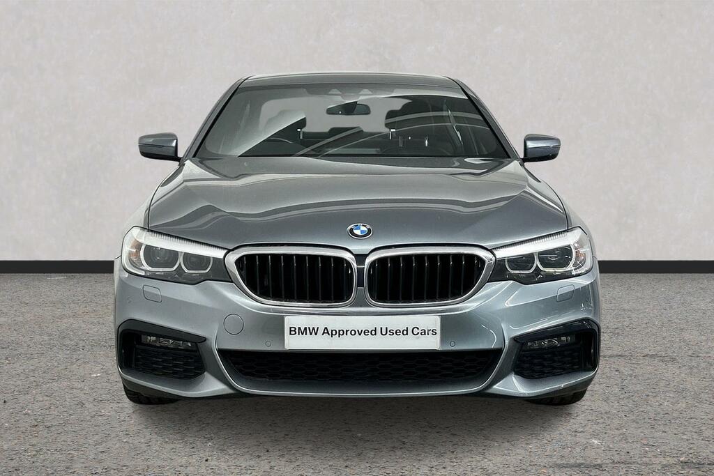 BMW 5 Series Black #16