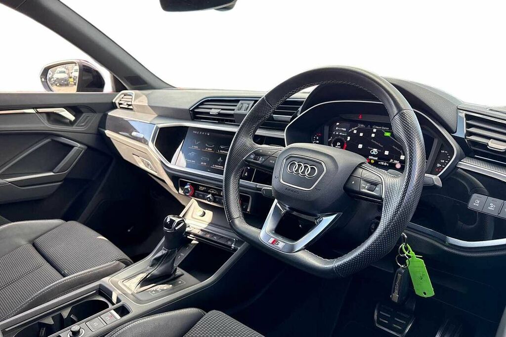 Audi Q3 Black Edition 35 Tfsi 150 Ps S Tronic Black #6