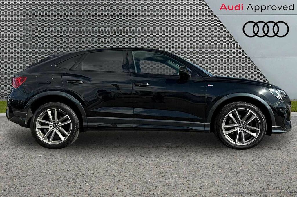Audi Q3 Black Edition 35 Tfsi 150 Ps S Tronic Black #4