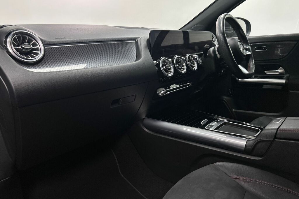 Mercedes-Benz GLA Class 1.3 Gla200h Mhev Amg Line Executive 7G-dct Euro Grey #6