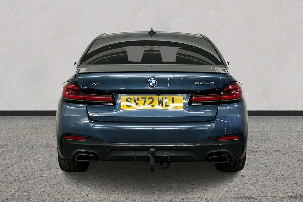BMW 5 Series Se White #15