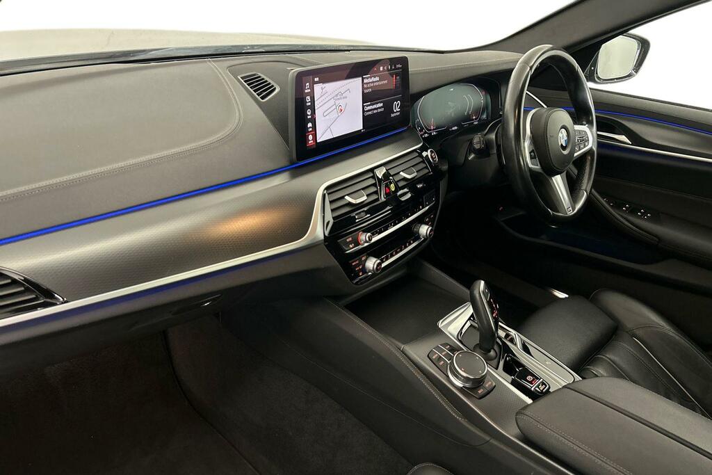 BMW 5 Series Se White #7