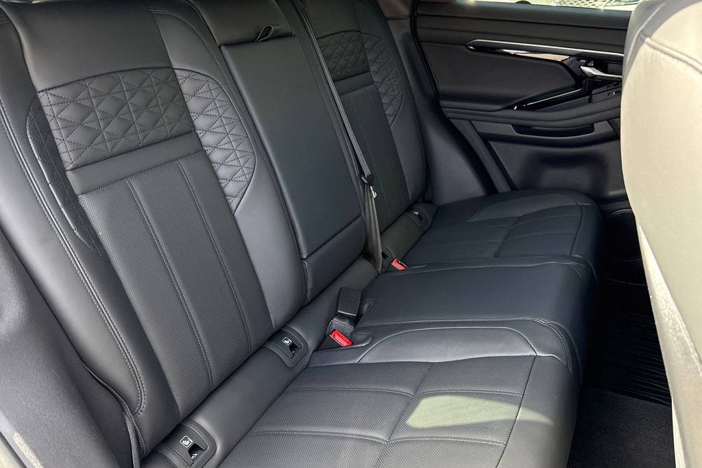 Land Rover Range Rover Evoque R-dynamic Se White #32