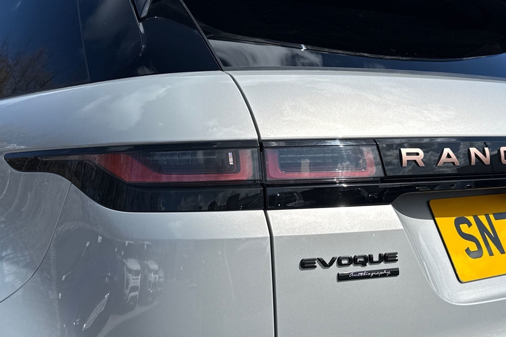 Land Rover Range Rover Evoque R-dynamic Se White #19