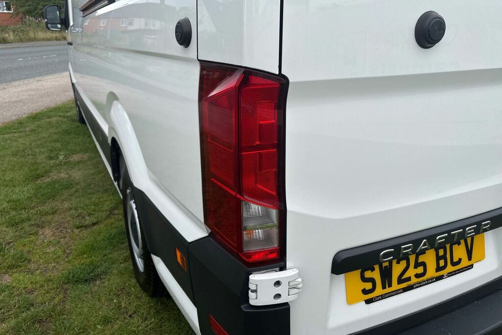 Volkswagen Crafter Cr35 Panel Van Commerce Plus Mwb 177 Ps 2.0 Tdi 8S Grey #19