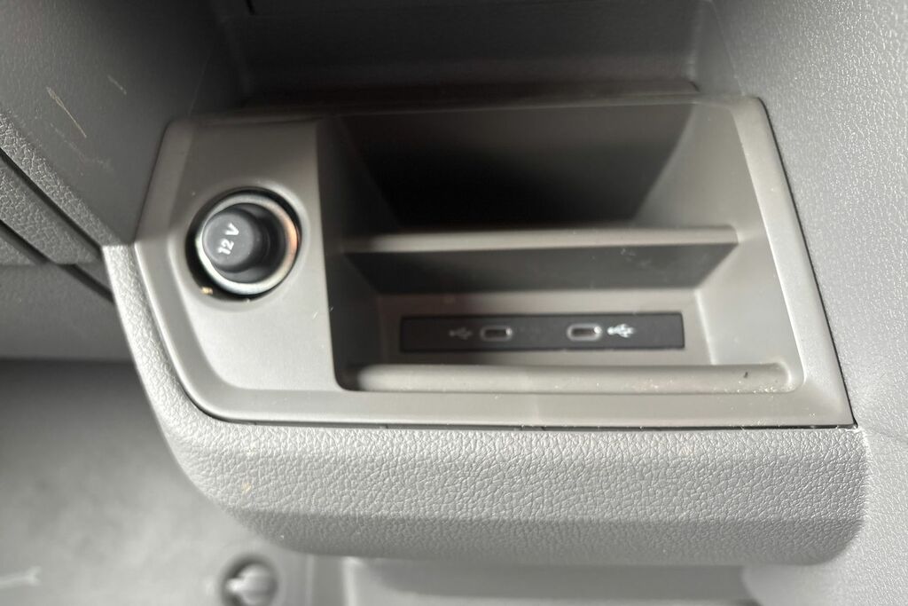 Volkswagen Crafter Cr35 Panel Van Commerce Plus Mwb 177 Ps 2.0 Tdi 8S Grey #21