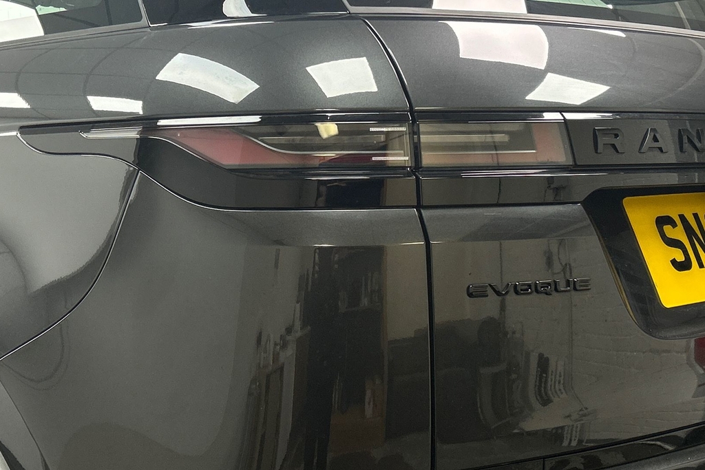 Land Rover Range Rover Evoque Dynamic Se Black #19