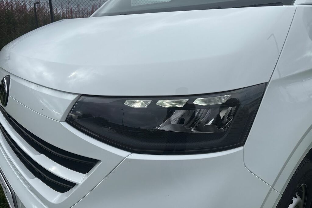 Volkswagen Transporter Commerce Plus White #18