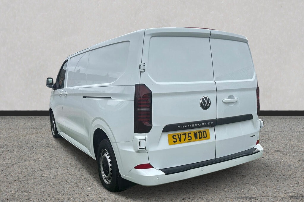 Volkswagen Transporter 2.0 Tdi 150 Commerce Plus Van 4Motion 5 White #3