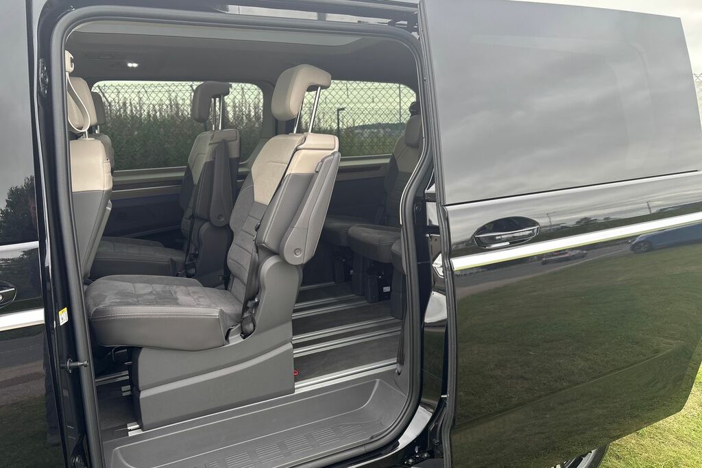 Volkswagen Multivan 2.0 Tdi Life Mpv Dsg Green #9