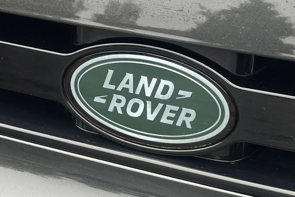 Land Rover Defender 110 X-dynamic Se Brown #20
