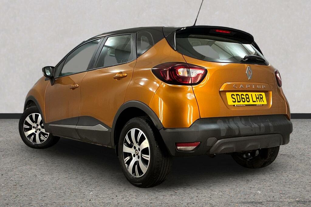 Renault Captur 0.9 Tce 90 Play SD68LHR Orange #3