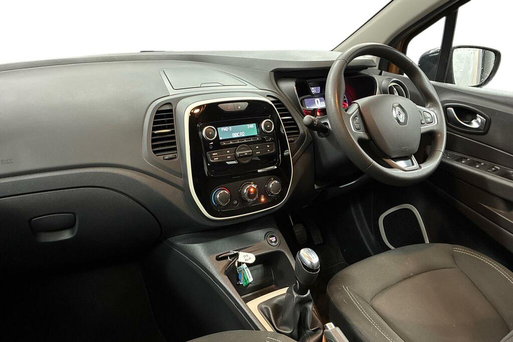 Renault Captur 0.9 Tce 90 Play SD68LHR Orange #2