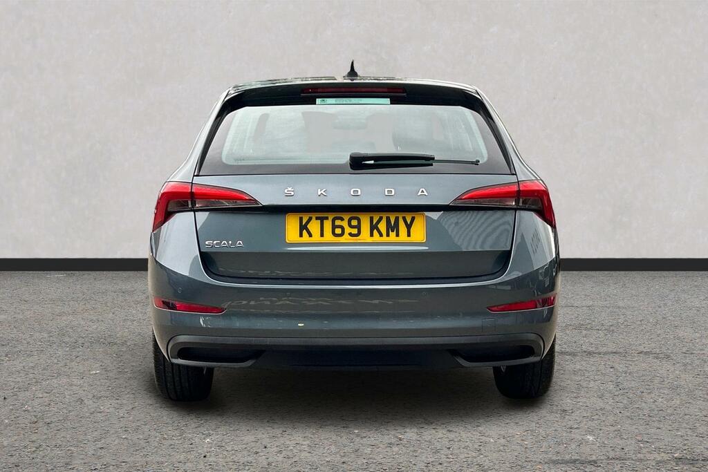 Skoda Scala Se Tsi White #7