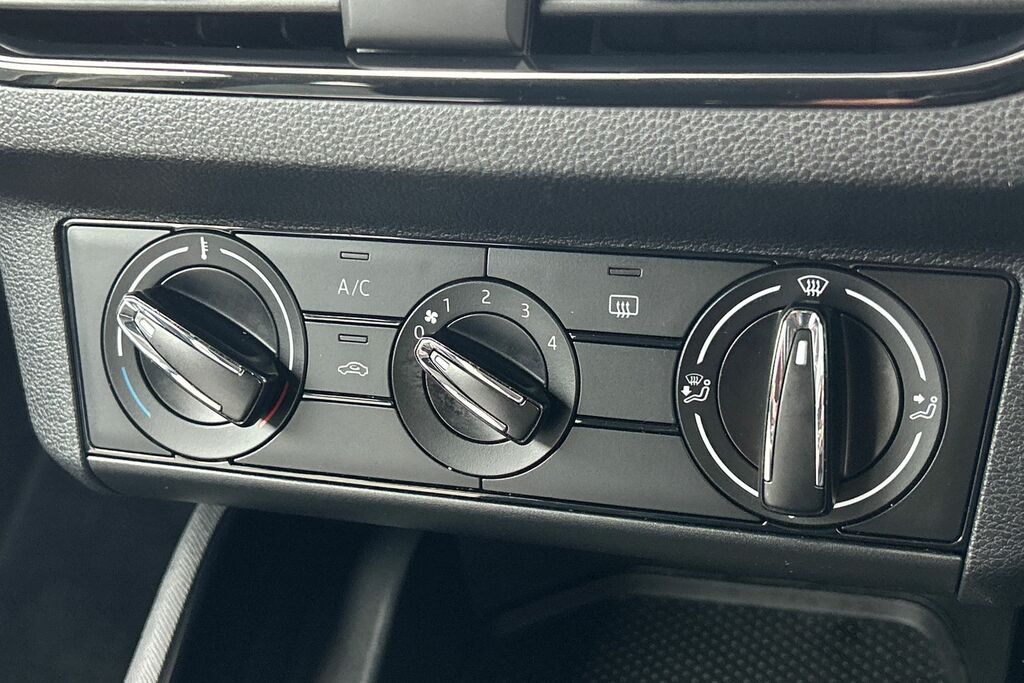 Skoda Scala Se Tsi White #17