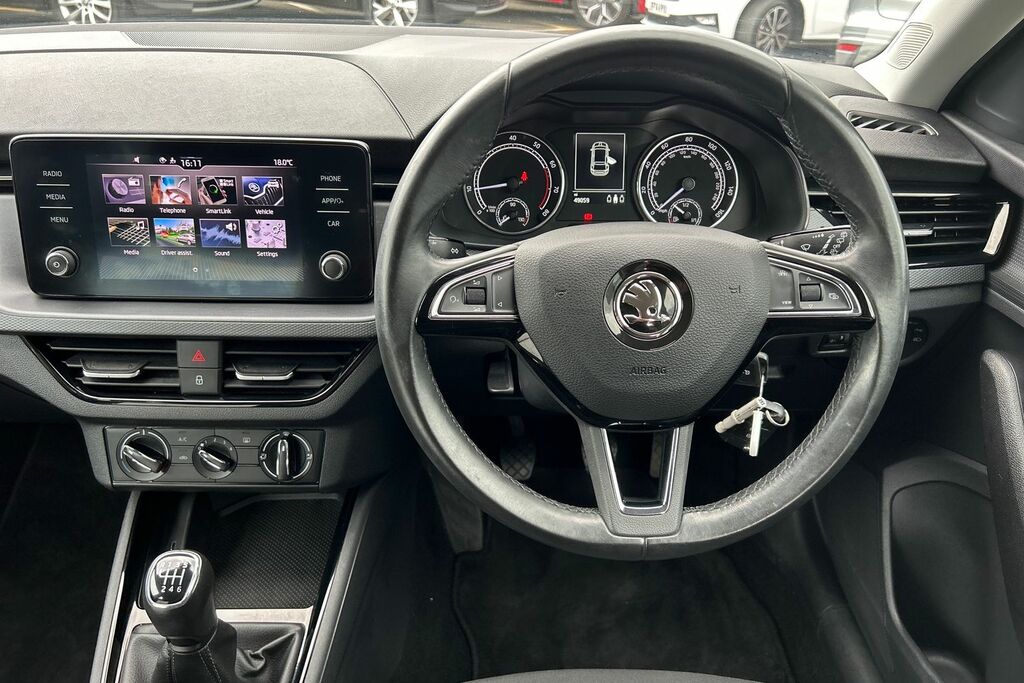 Skoda Scala Se Tsi White #13