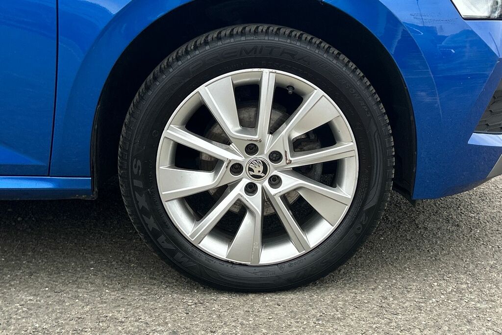 Skoda Kamiq Hatchback Black #5