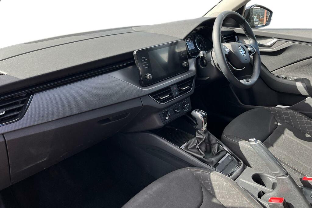 Skoda Scala 1.5 Tsi 150Ps Se Dsg Black #2