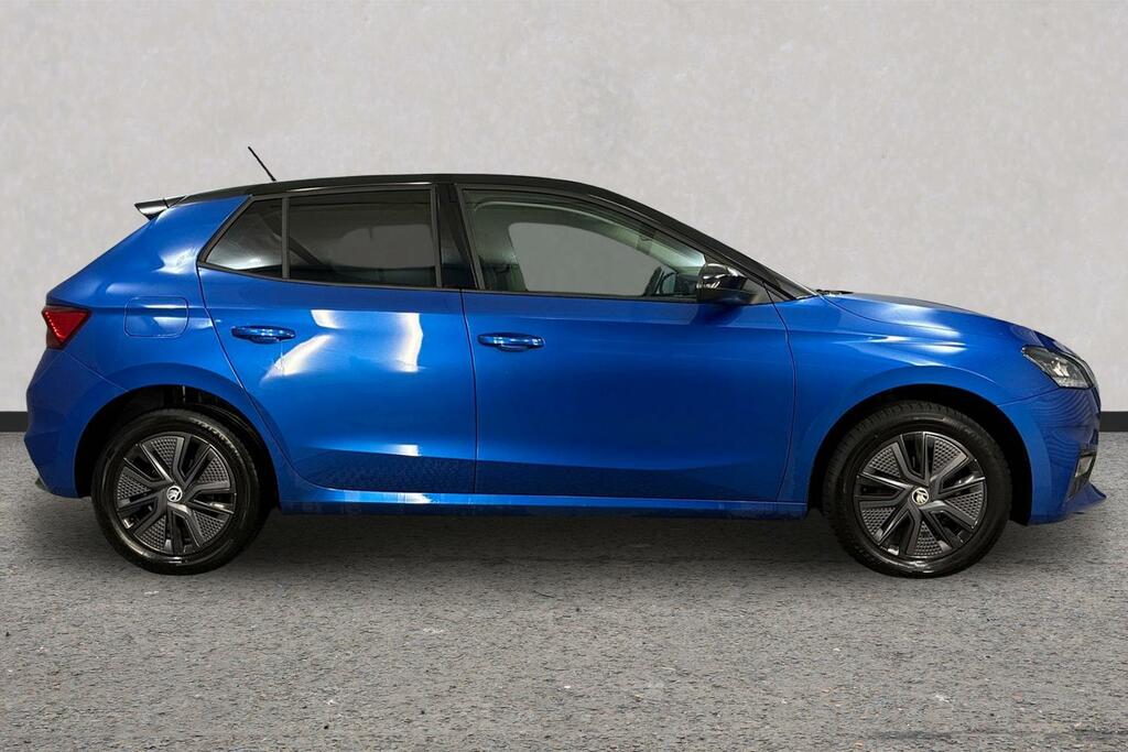 Skoda Fabia 1.0 Tsi Colour Edition Blue #4