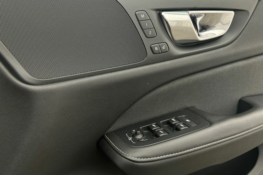 Volvo V60 2.0 V60 R-design Grey #23