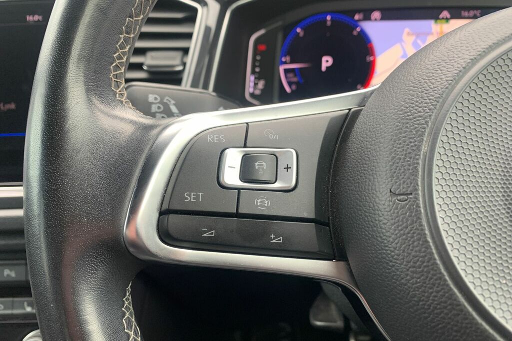 Volkswagen T-Roc Sel White #14