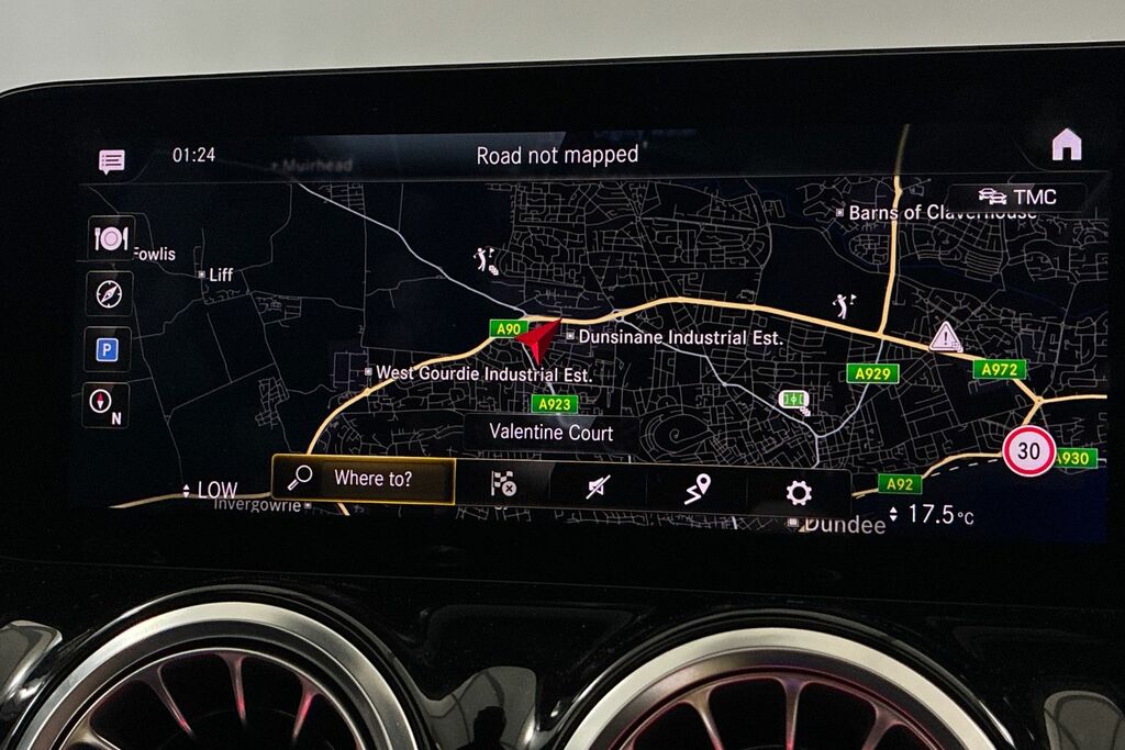 Mercedes-Benz GLA Class Suv Black #12