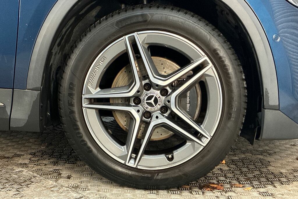 Mercedes-Benz GLA Class Suv Black #5