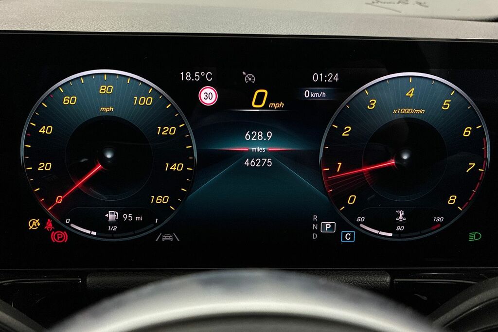 Mercedes-Benz GLA Class Suv Black #15