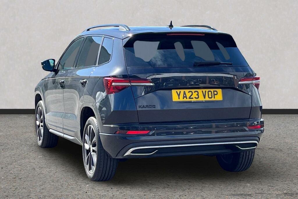 Skoda Karoq 1.5 Tsi 150Ps Sportline Dsg Black #3