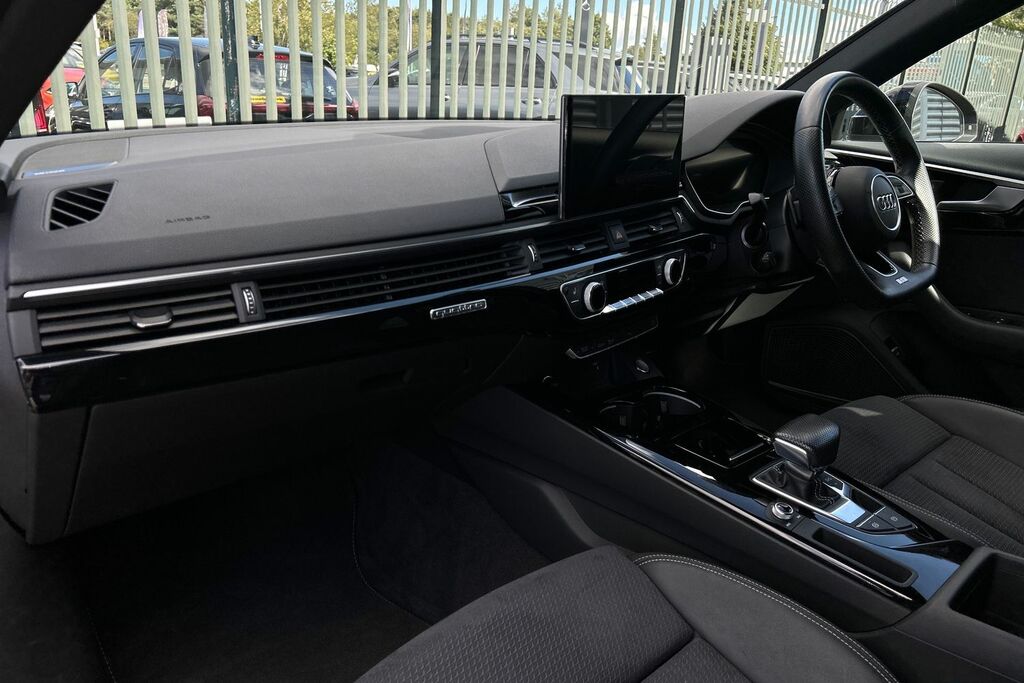Audi A4 Avant Avant Black Edition 40 Tdi Quattro 204 Ps S Tronic Blue #2