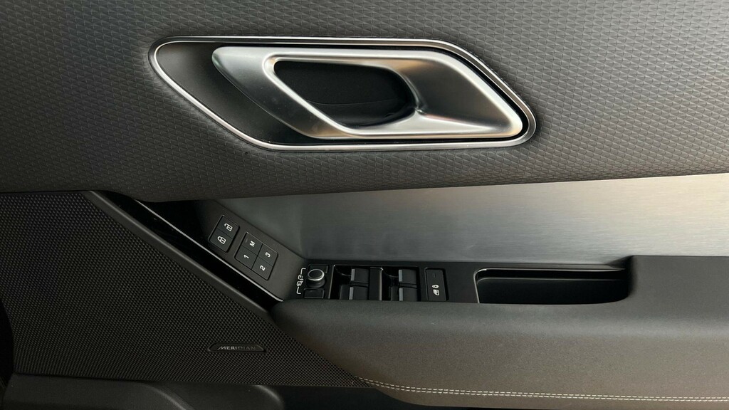 Land Rover Range Rover Velar Dynamic Hse White #25