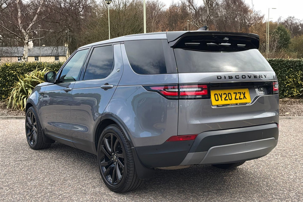 Land Rover Discovery Suv White #2