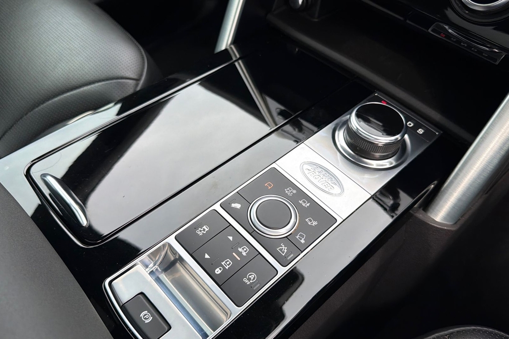 Land Rover Discovery Suv White #13