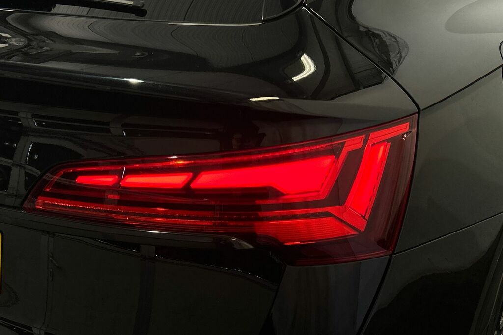 Audi SQ5 3L Vorsprung Black #19