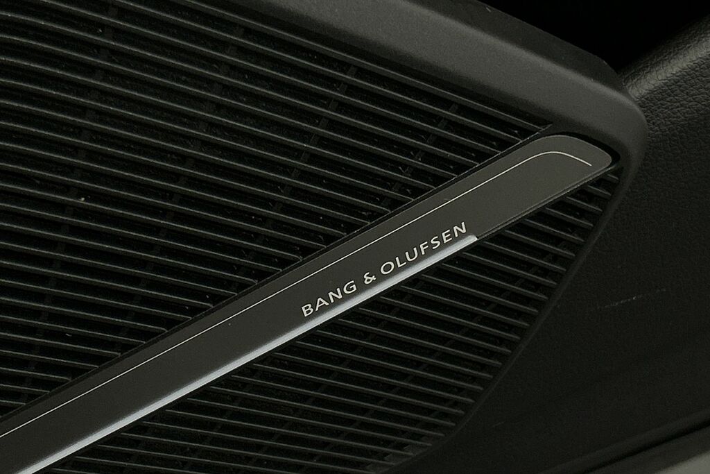 Audi SQ5 3L Vorsprung Black #27