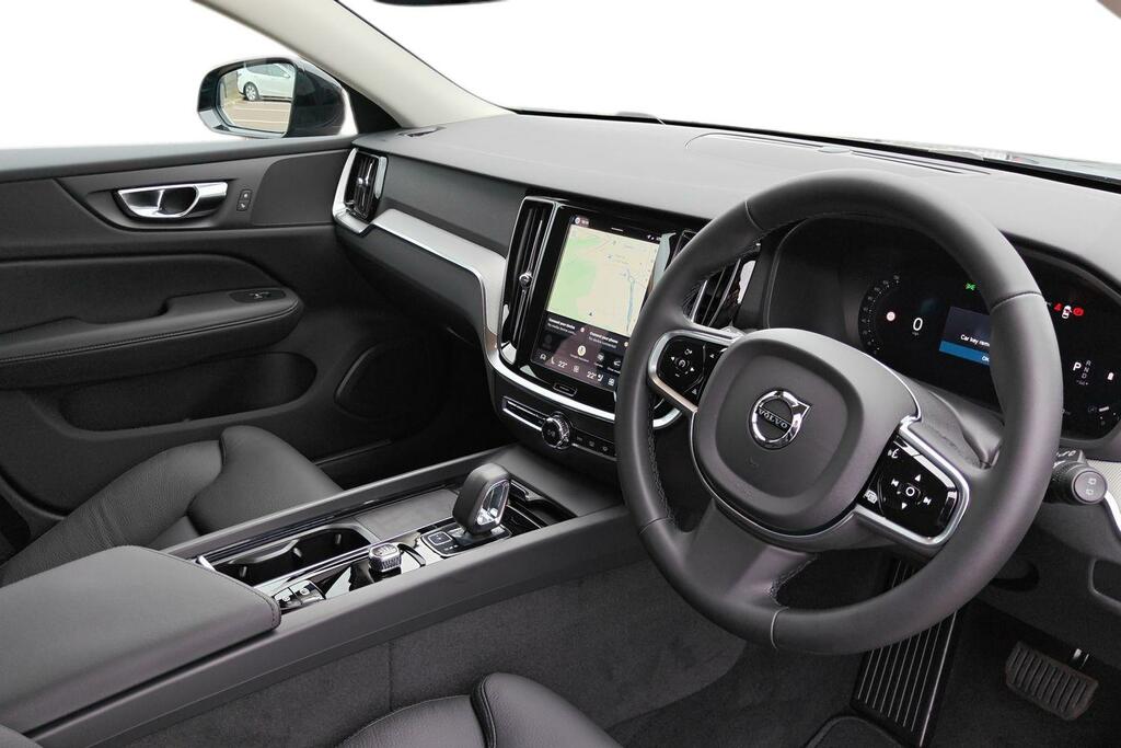 Volvo V60 2.0 B6p Core Awd White #10