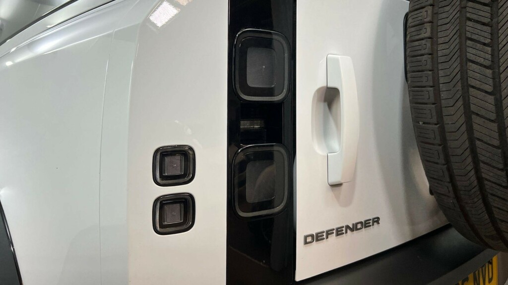 Land Rover Defender X-dynamic Se Grey #38