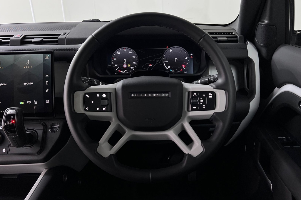 Land Rover Defender X-dynamic Se Grey #30