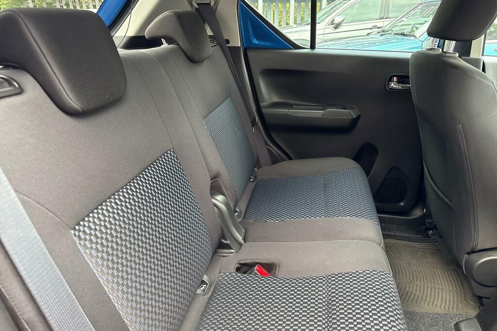 Suzuki Ignis Sz-t Dualjet White #16