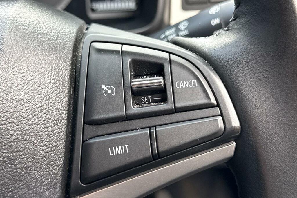 Suzuki Ignis Sz-t Dualjet White #9